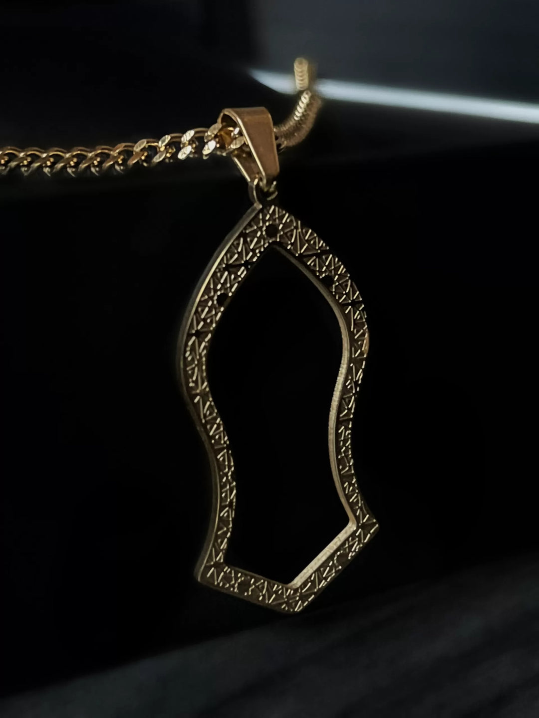 The Nalayn Necklace (18k gold)