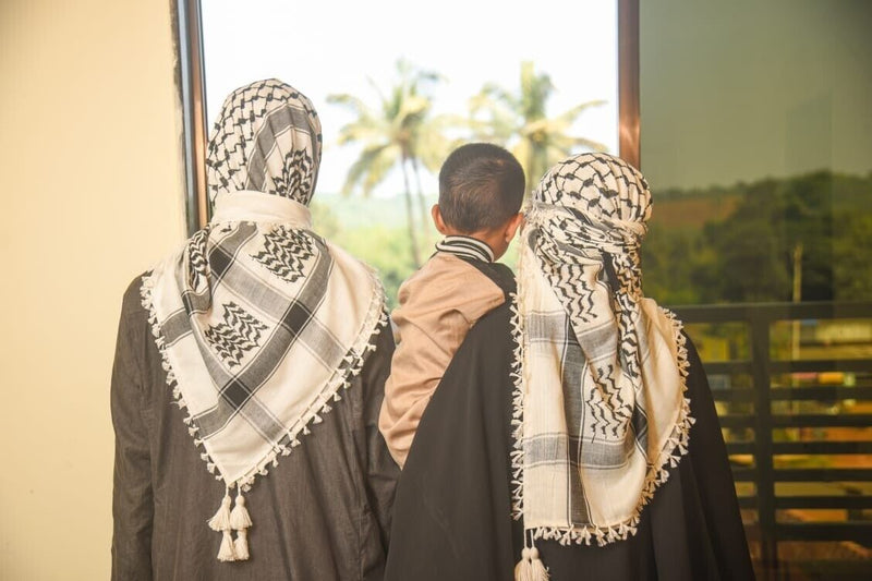 Embroidered Palestinian Kefiyya