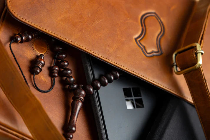 The Kinza Porto Laptop & Book Leather Bag